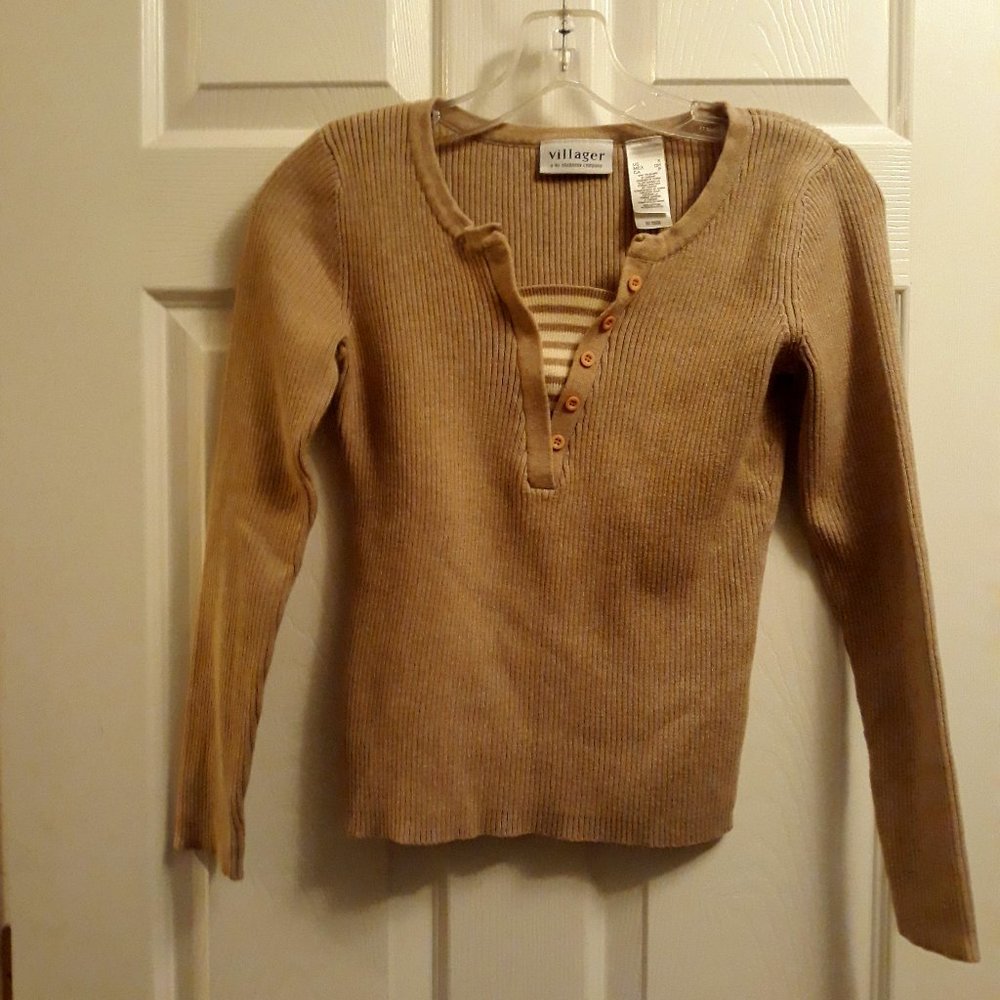 Women's Tan V-neck Sweater by Villager - Liz Claiborne Size Small